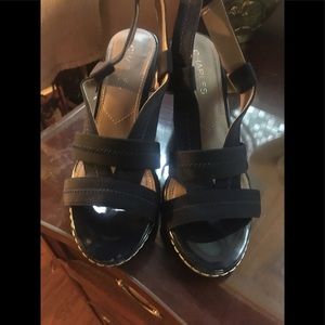 Dark blue Wedges-like new condition🚨final price🚨